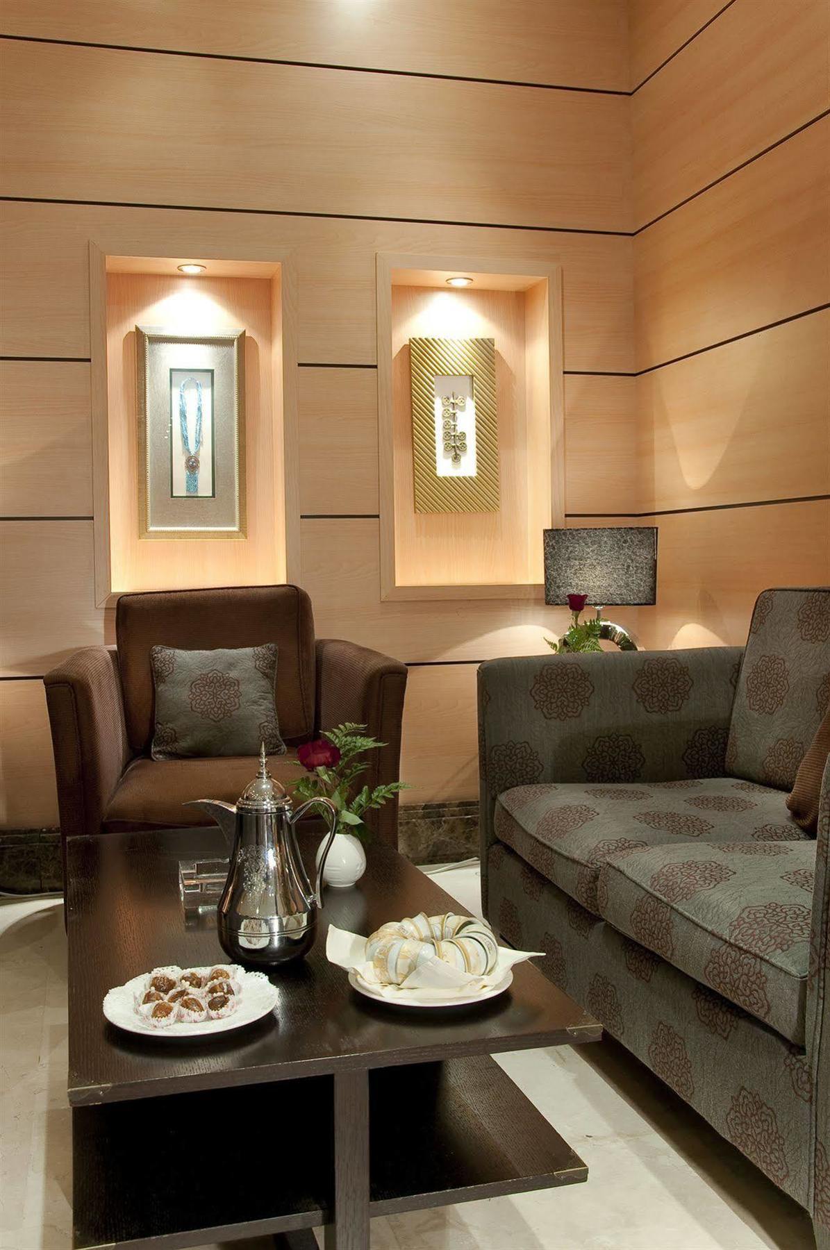 Elaf Al Mashaer Hotel Makkah Mekka Eksteriør billede A living room in a luxury hotel